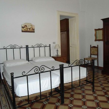 Villa Casa Tipica Di Mirella à Santa Maria di Leuca Extérieur photo